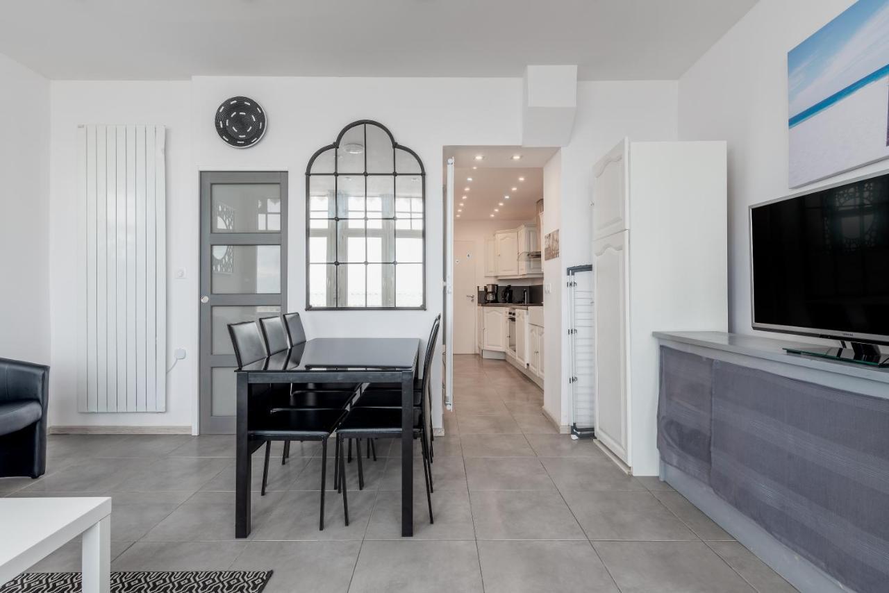 Appartement En Front De Mer Avec Terrasse Et Vue Mer ارومانش لي بان المظهر الخارجي الصورة